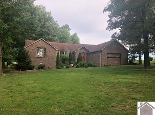 125 Flint Rd, Murray, KY 42071
