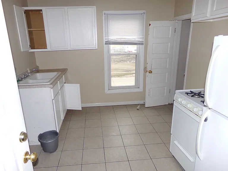 700 W P St #4 — Photo 3