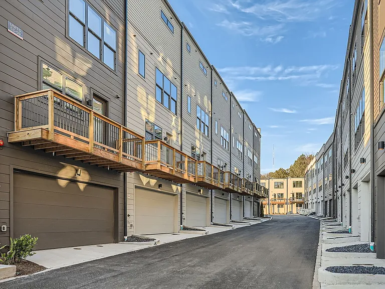 EastWood Townhomes — Photo 30