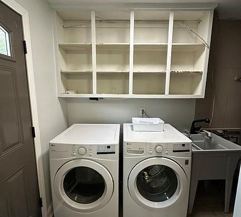 5th image of 4484 Ziegler St