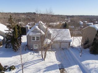 6560 Mistral Ln, Eden Prairie, MN 55346