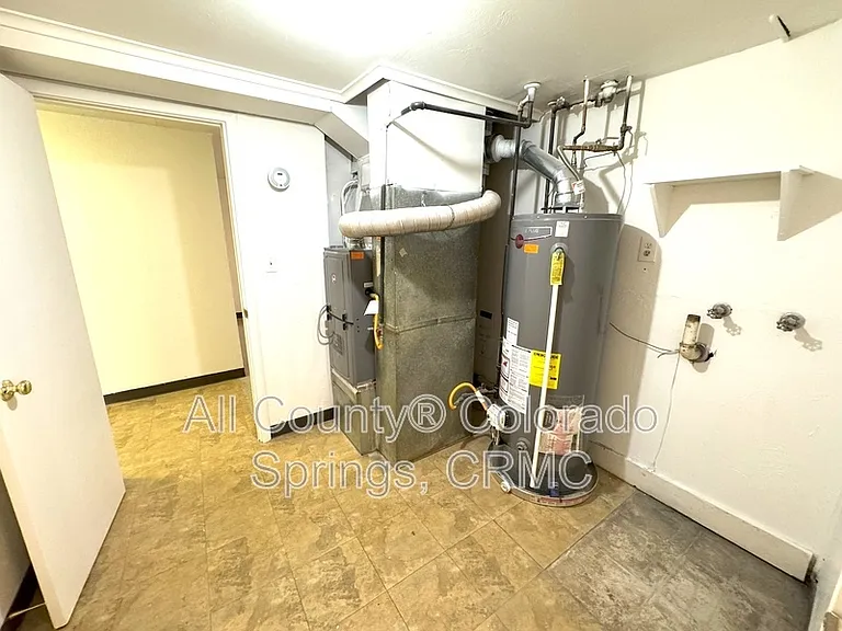 1515 Eagle View Dr — Photo 26