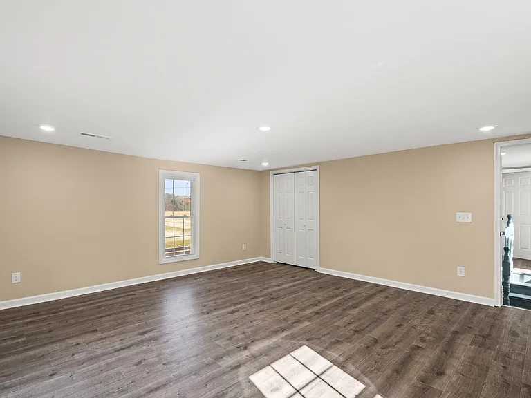 6081 Lakeview Rd — Photo 25