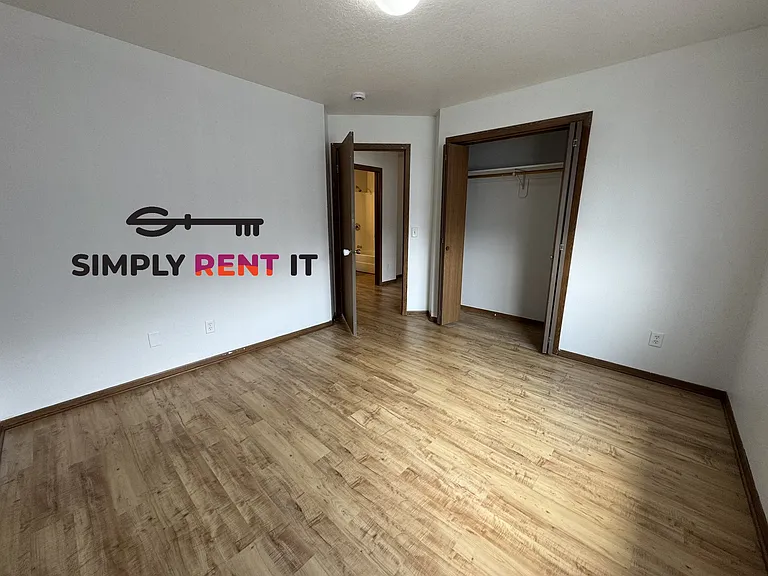 4549 Steinbeck St #3 — Photo 9