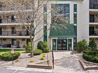 10401 Cedar Lake Rd UNIT 208, Minnetonka, MN 55305