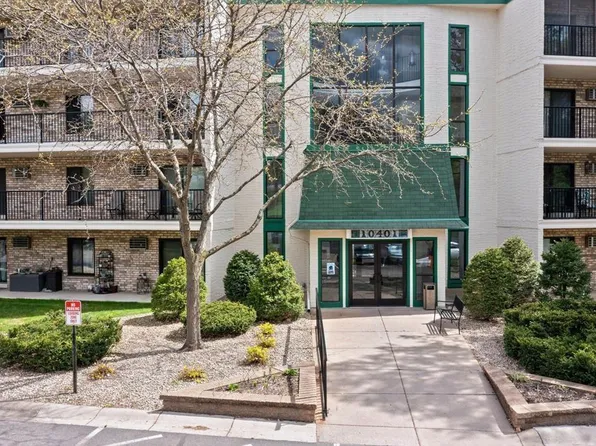 10401 Cedar Lake Rd Unit 208, Minnetonka, MN 55305