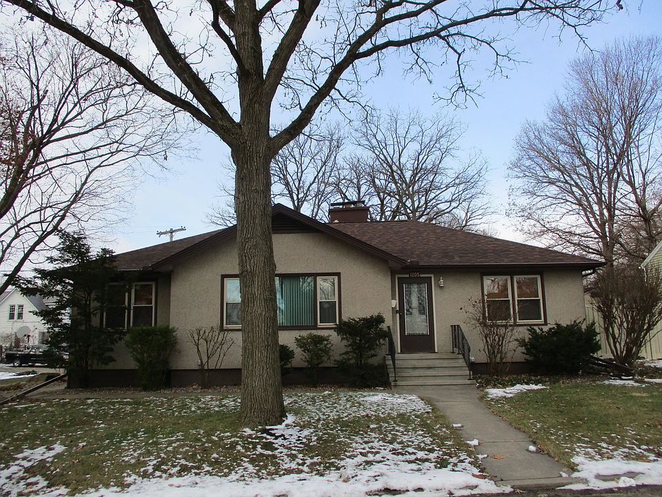 1st image of 1205 Creve Coeur St