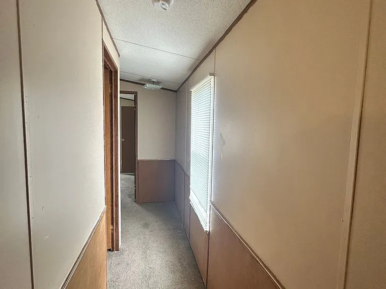 284 Clay Cir — Photo 14