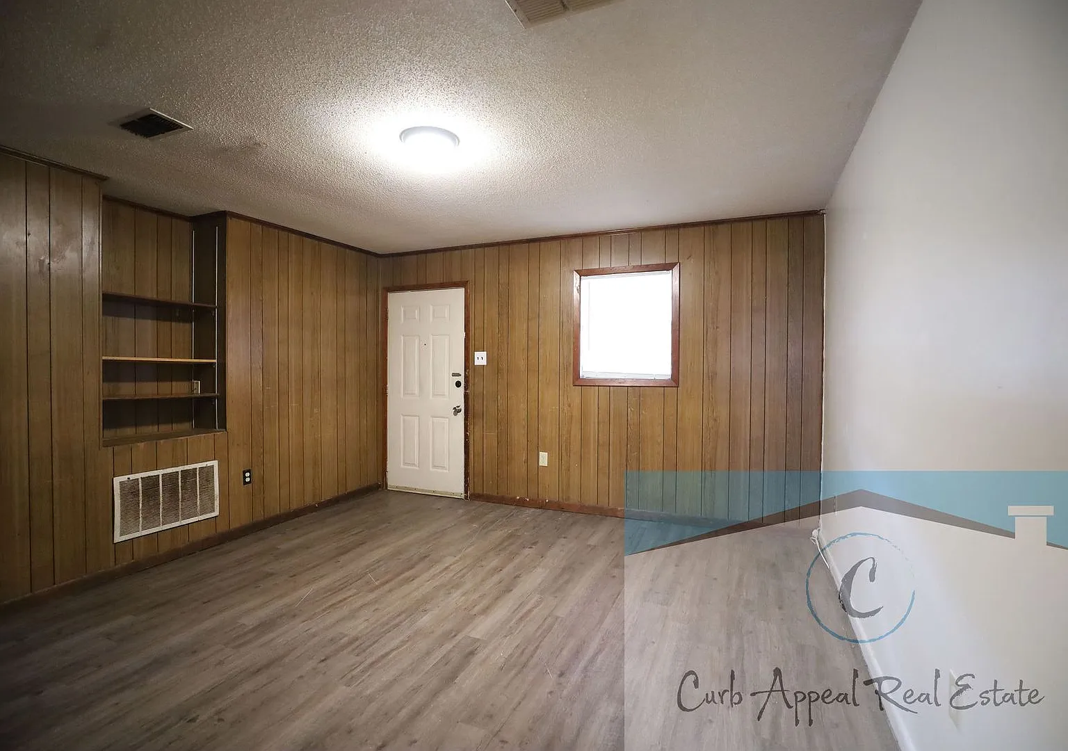 2208 Sybel Cove — Photo 3