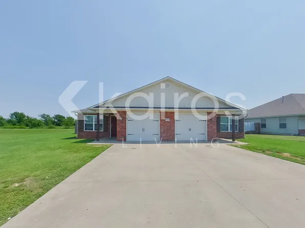3909 Thomas St #A, Siloam Springs, AR 72761