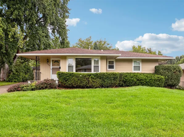 3423 Brinkwood Rd, Des Moines, IA 50310
