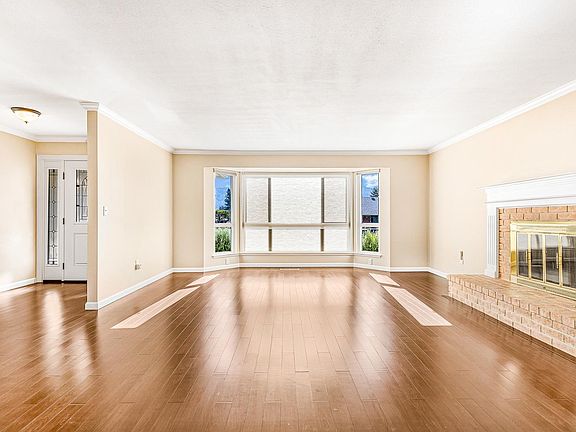 5th image of 8902 Oak Trail Drive