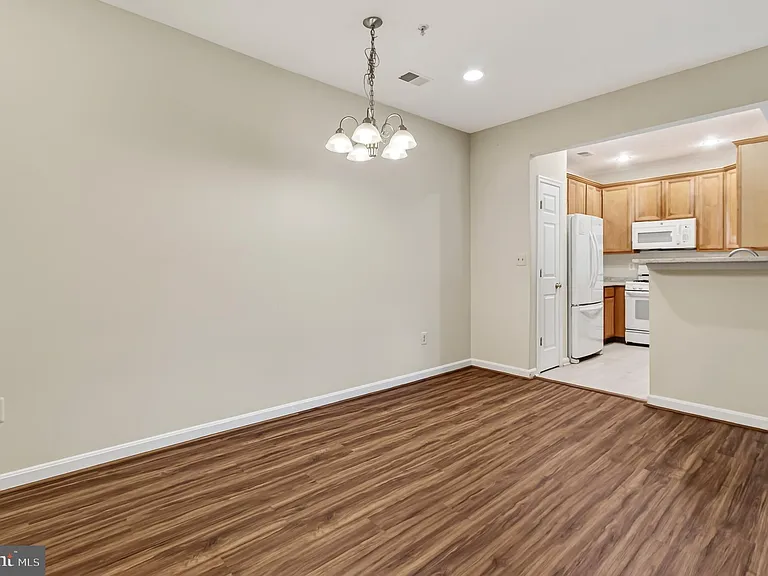 11314 Westbrook Mill Ln #302 — Photo 24