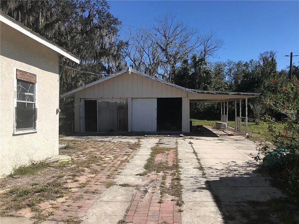 2nd image of 8 Robinson Ct