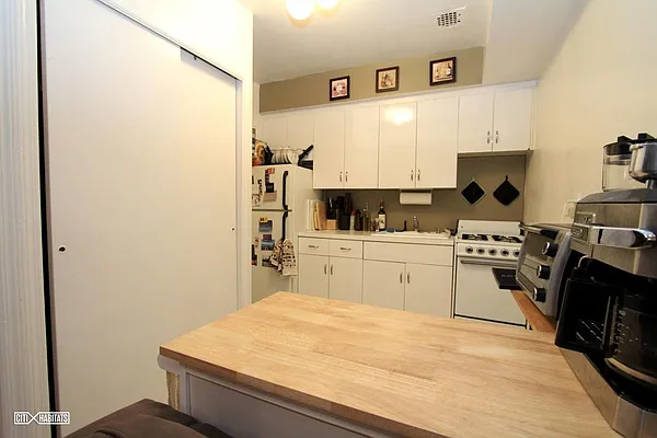 Rented by Citi Habitats | media 22