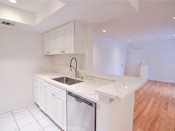3rd image of 4201 Las Virgenes Rd Unit 203