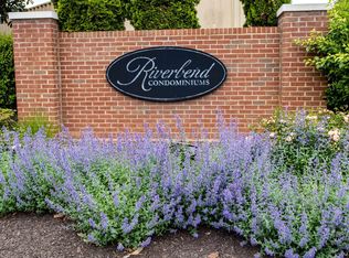 300 Riverbend Dr APT 1F, Charlottesville, VA 22911