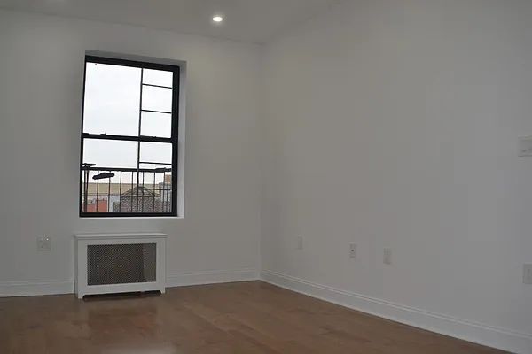 Rented by Christie Property Group | media 19