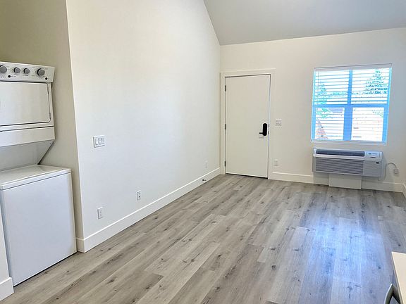 5th image of 1550 N Buffalo St #304