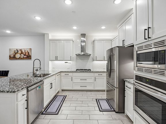 5th image of 1425 Alberti Ave