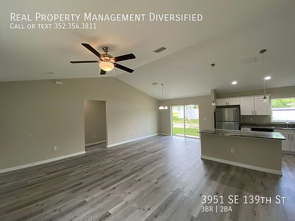 5th image of 3951 SE 139th St