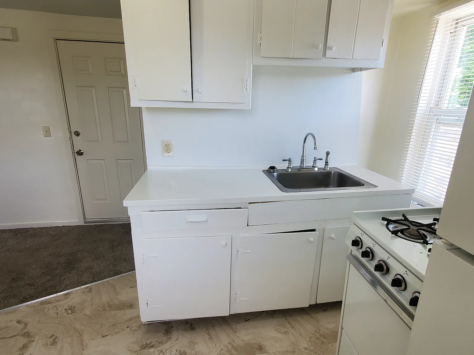 1 bed, $1,400 — Photo 2