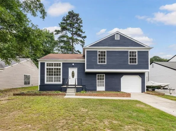6653 Eastbriar Dr, Lithonia, GA 30058