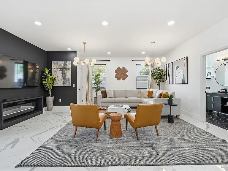 2075 Jewell Ave — Photo 11