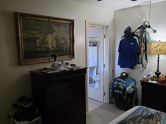 5th image of 172 Rondal Dr