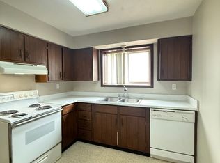 6917 Military Ave #4, Omaha, NE 68104