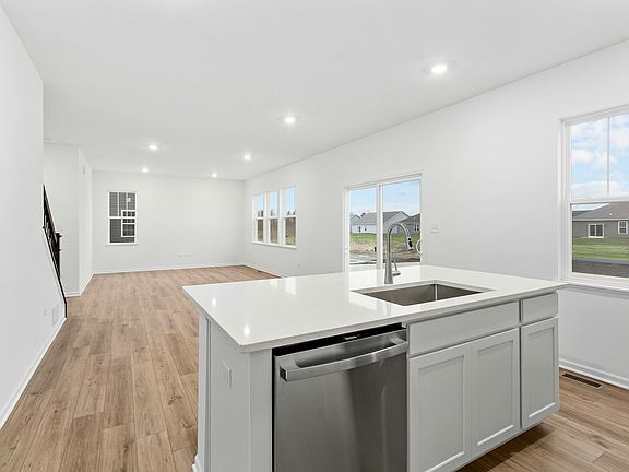 Kitchen island and dishwasher