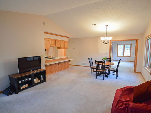 3rd image of 3953 Dacotah Court