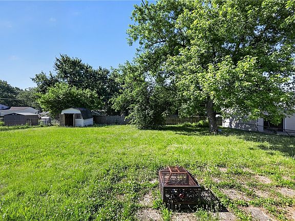 4th image of 2800 E Stroop Rd