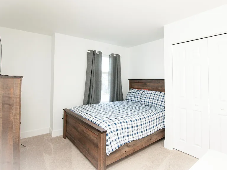 313 Estate Dr — Photo 7