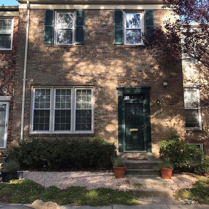 1st image of 610 Northcliffe Dr