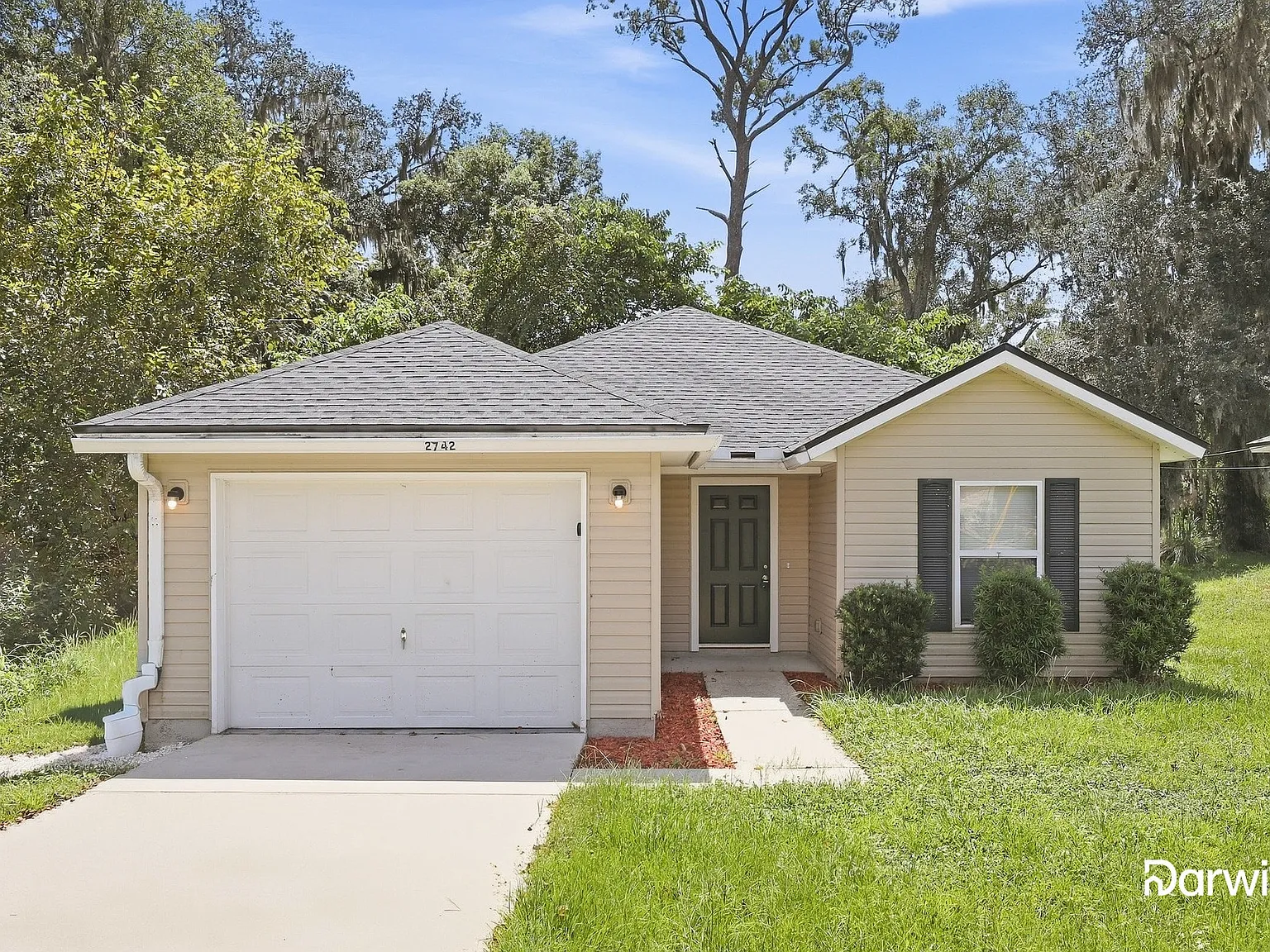 3 bed, 2.0 bath, 1512 sqft, $1,495 — Photo 1