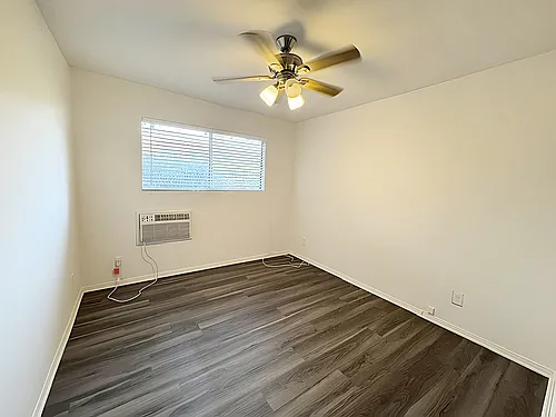 4360 Willowbrook Ave — Photo 9