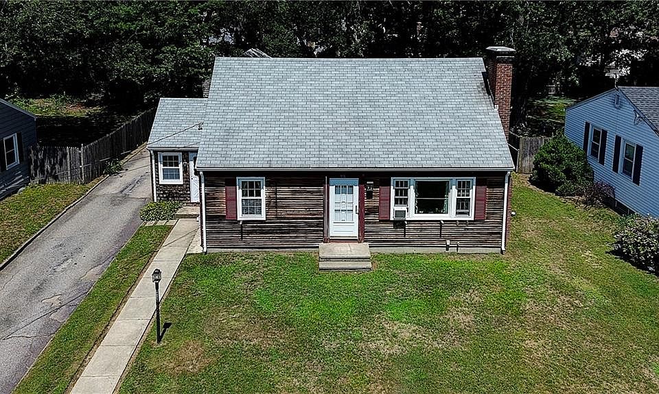 1st image of 73 Lindy Ave