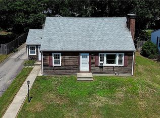 73 Lindy Ave, Riverside, RI 02915