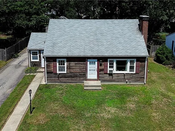 73 Lindy Ave, Riverside, RI 02915