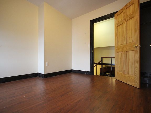 3rd image of 242 Central Ave #3L3R