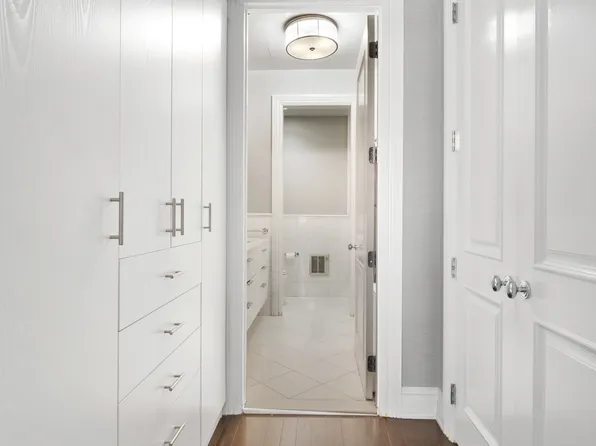 18 East 62nd Street image 15 of 21