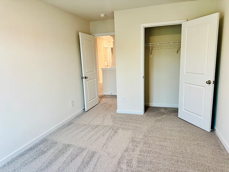 Closet with bedroom 2
