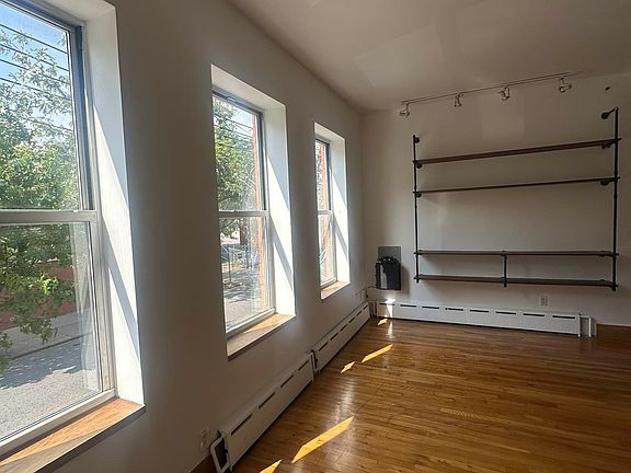 4th image of 477 Saint Marks Pl APT 201