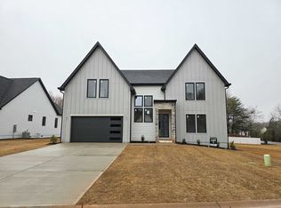 726 New South Ct, Wellford, SC 29385