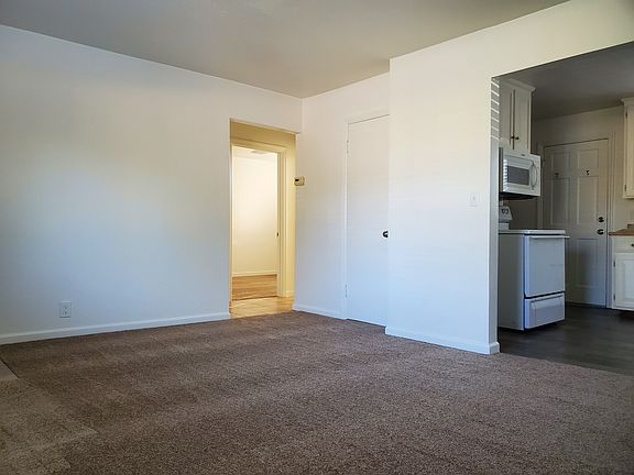 4th image of 4368 58th St