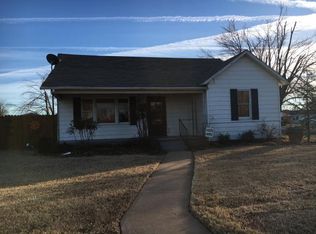 321 W Criley St, Hinton, OK 73047