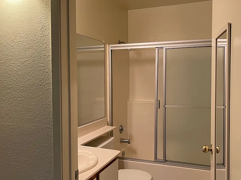 168 N Catalina Ave #102 — Photo 8