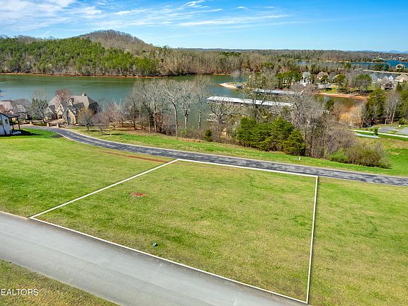 3rd image of 220 Wildwing Dr