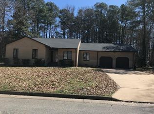 31 Valmoore Dr, Poquoson, VA 23662